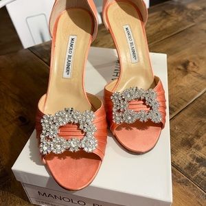 Manolo Blahnik Sedaraby Coral Peep Toe Pumps